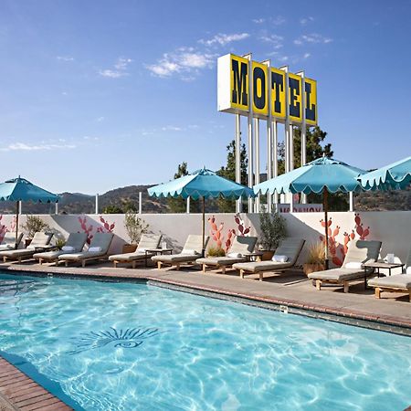 Skyview Los Alamos - 21 & Over Pool Экстерьер фото